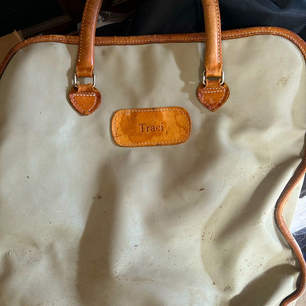 Tan Jon Hart Bag